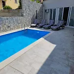 Διαμέρισμα Khalli 4 Stars With Private Pool And Jacuzzi Near Opatija