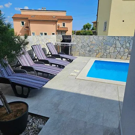 Khalli 4 Stars With Pool And Jacuzzi Near Opatija Apartman Rukavac