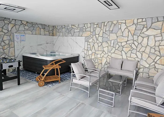 Khalli 4 Stars With Private Pool And Jacuzzi Near Opatija