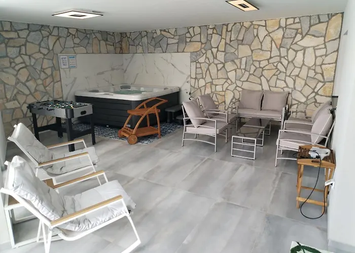 Apartman Khalli 4 Stars With Private Pool And Jacuzzi Near Opatija *