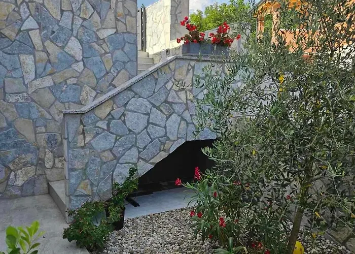 Apartman Khalli 4 Stars With Private Pool And Jacuzzi Near Opatija Rukavac