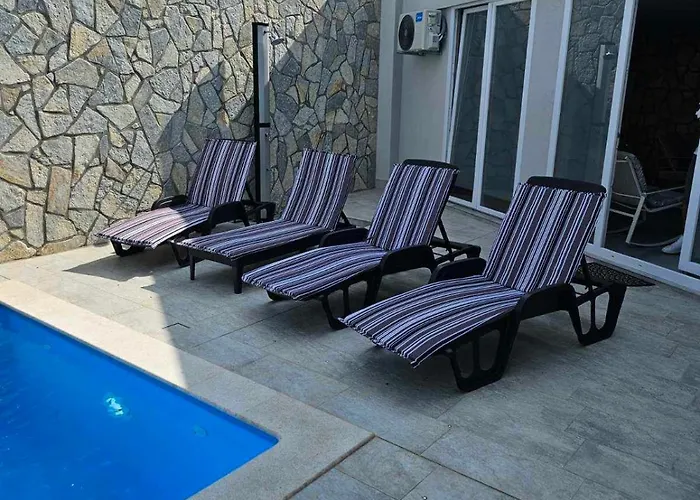 Khalli 4 Stars With Private Pool And Jacuzzi Near Opatija Apartmán